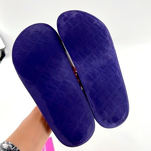 Victoria's Secret
Red White Blue Pink 4th Of July Americana Sandals
Size S US 6 - Picture 7 of 9